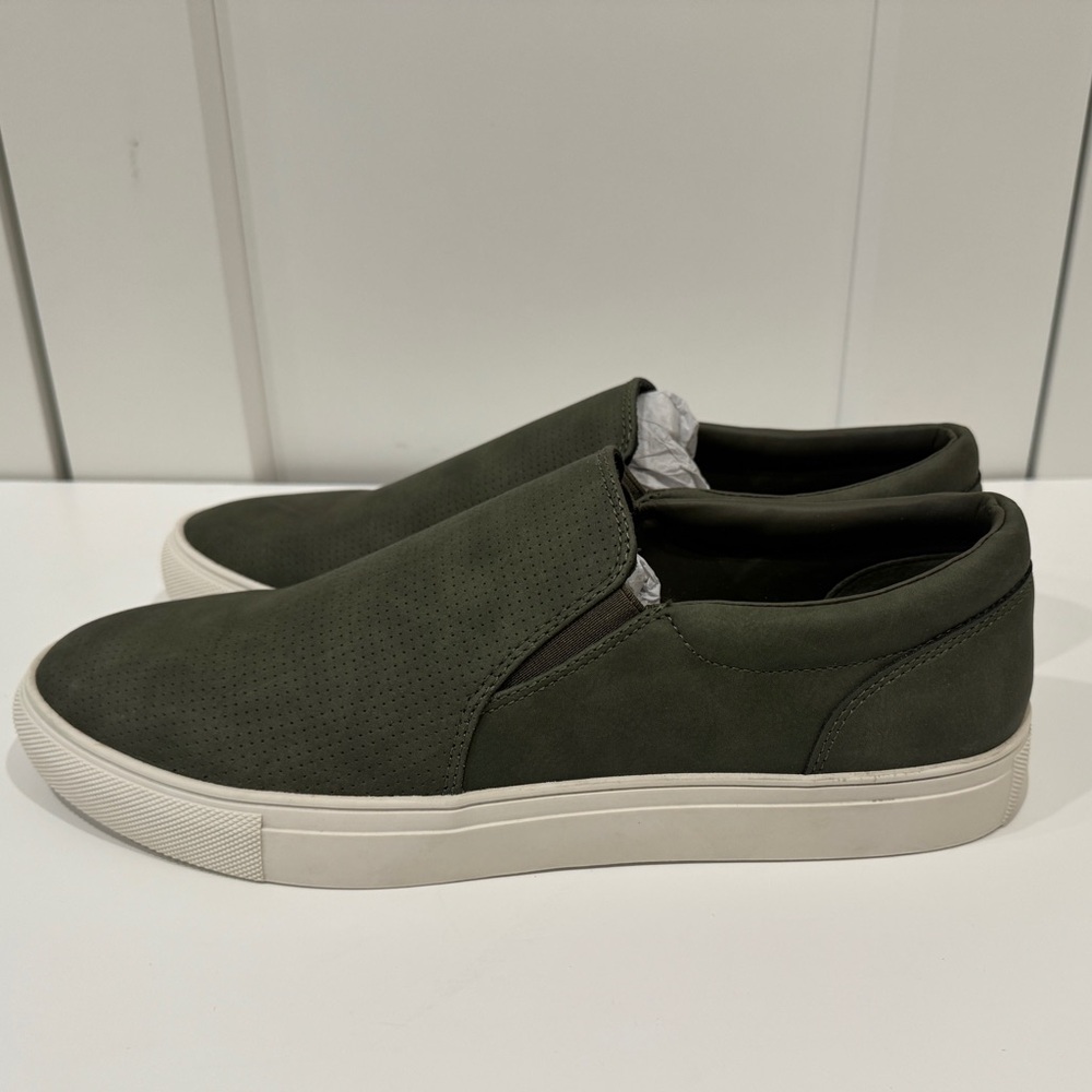 NEW Alfani Men’s Size 11 Thomas Slip-On Sneaker, Olive Green